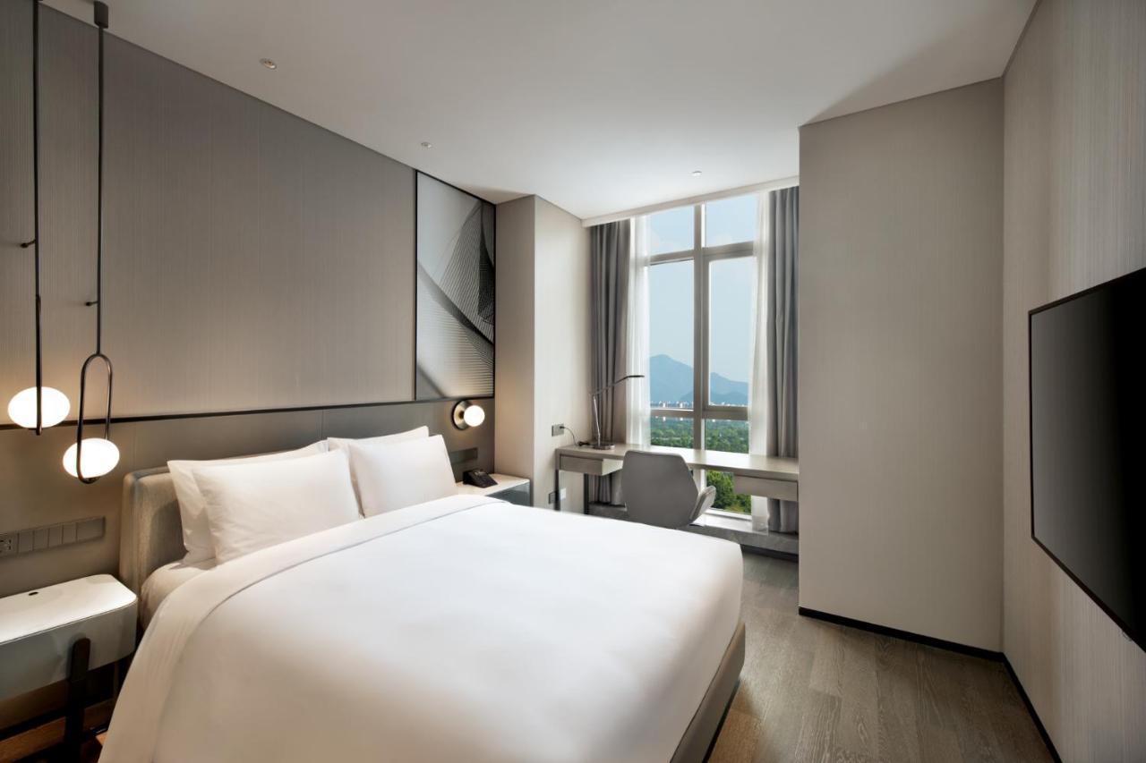 Crowne Plaza Hangzhou Science City By Ihg Exterior photo